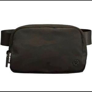 Lululemon athletica belt bag
